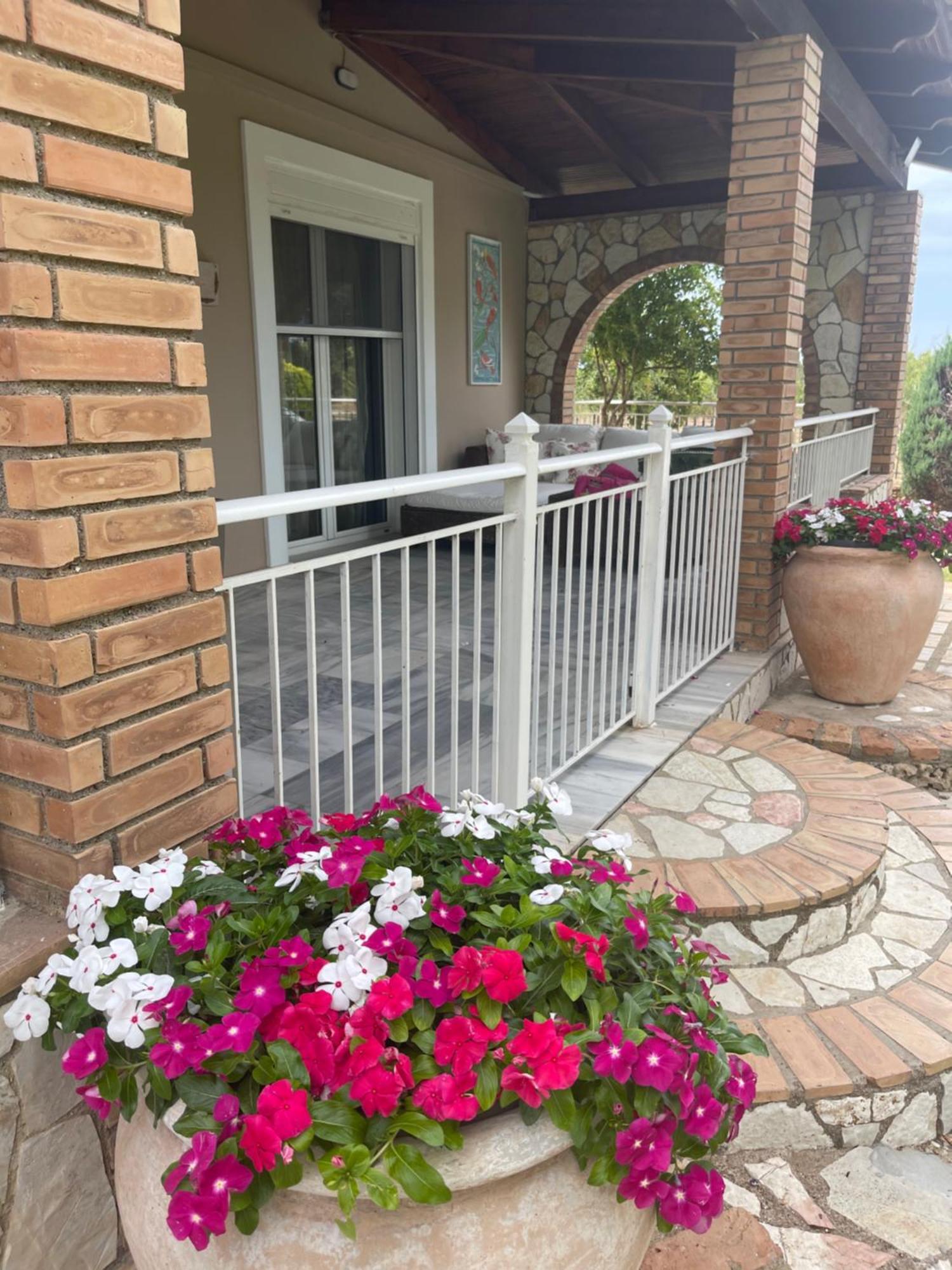 Mama'S Sunshine Garden Villa Agios Ilias  Экстерьер фото
